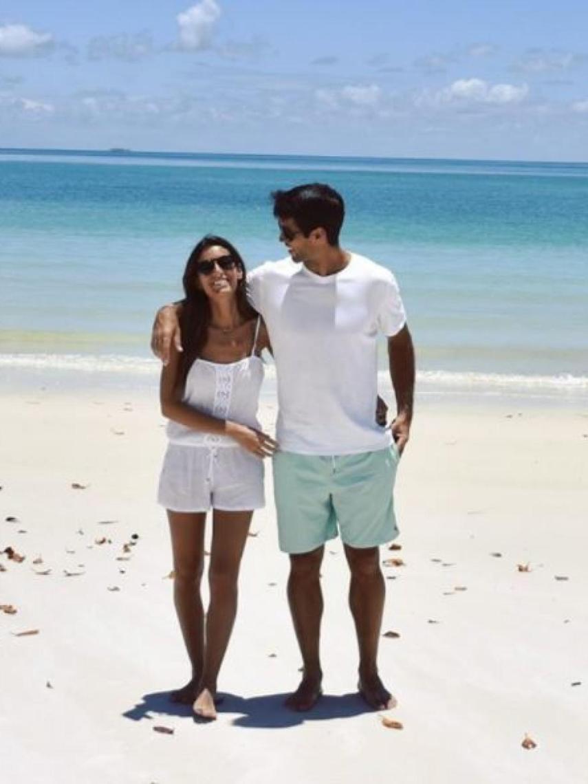 Ana Boyer y Fernando Verdasco, disfrutando de la playa.