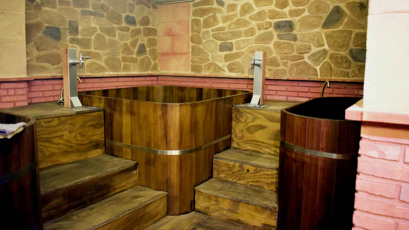 Un baño relajante en cerveza: el primer Beer Spa llega a España