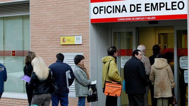 Cataluna registra su mayor subida de aprados desde 2009