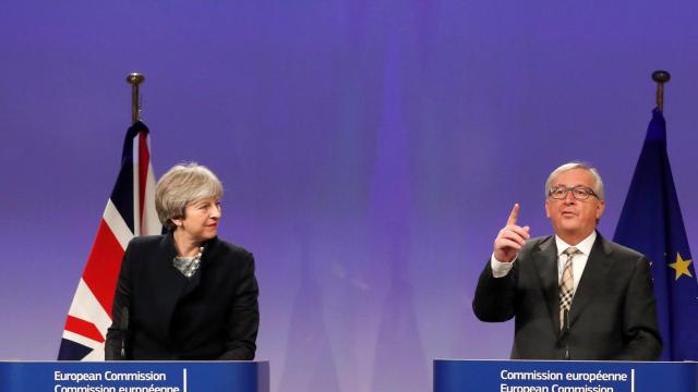 May y Juncker, durante su rueda de prensa conjunta