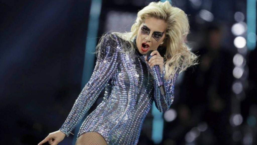 Lady Gaga en el espectáculo de la Super Bowl.