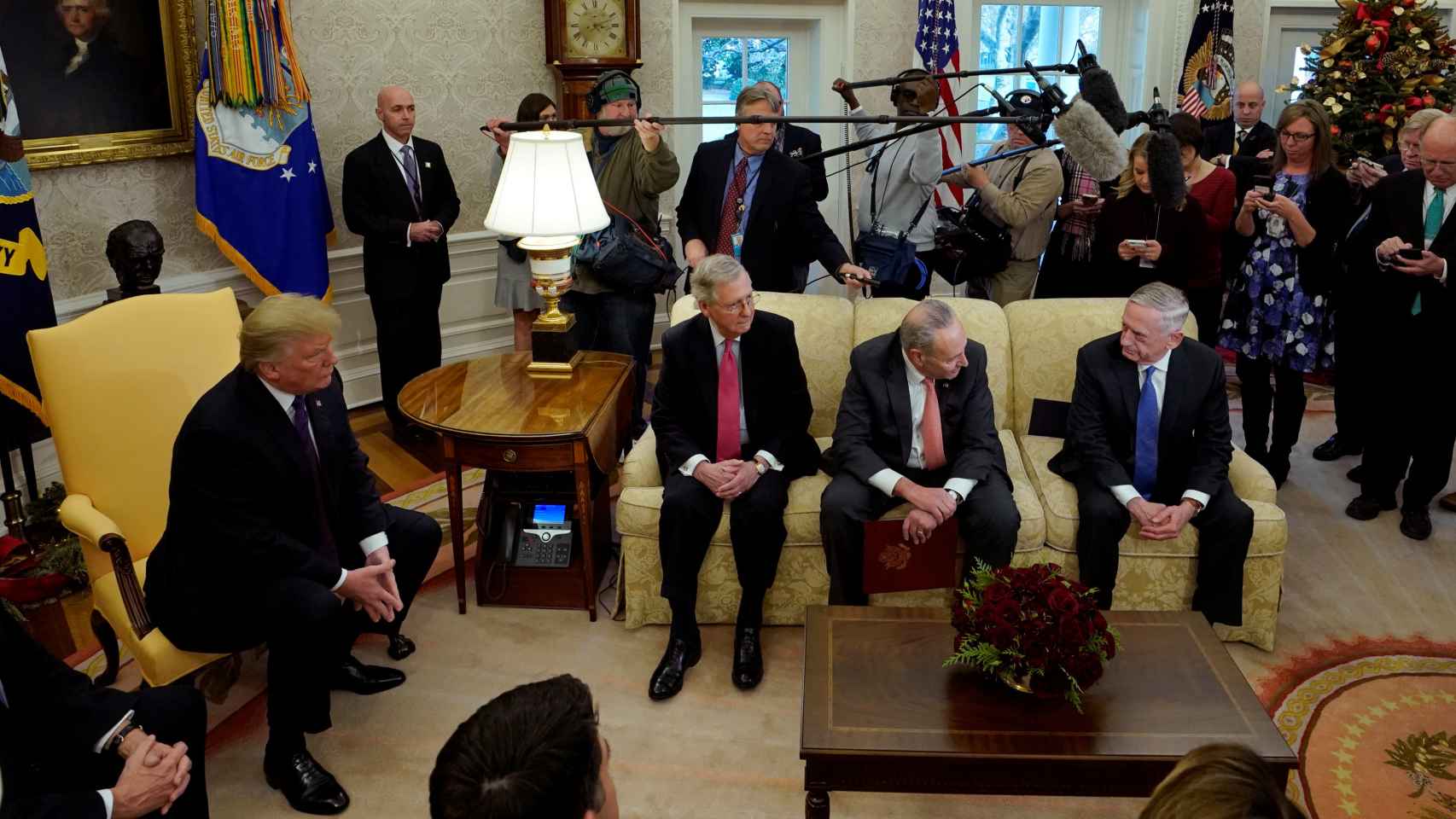 Donald Trump durante su reunión con los líderes del Congreso.