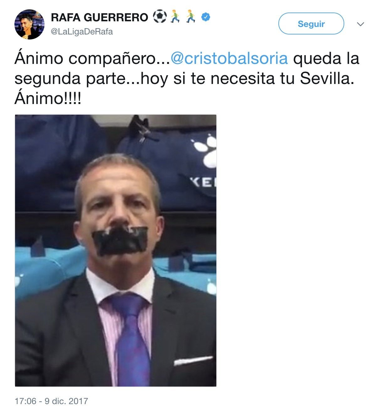 Rafa Guerrero trollea a Cristobal Soria tras la primera parte del Madrid - Sevilla