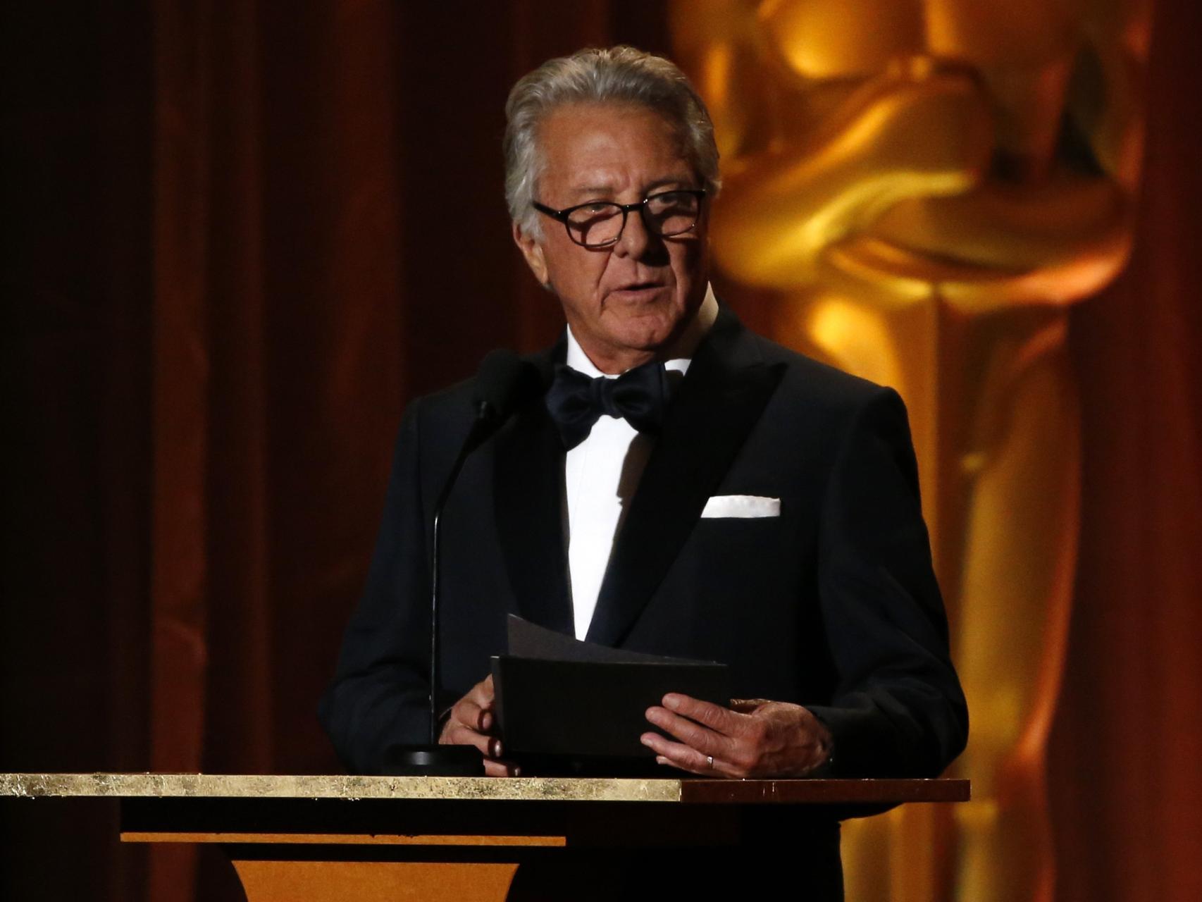 Otra actriz acusa por abusos a Dustin Hoffman: 