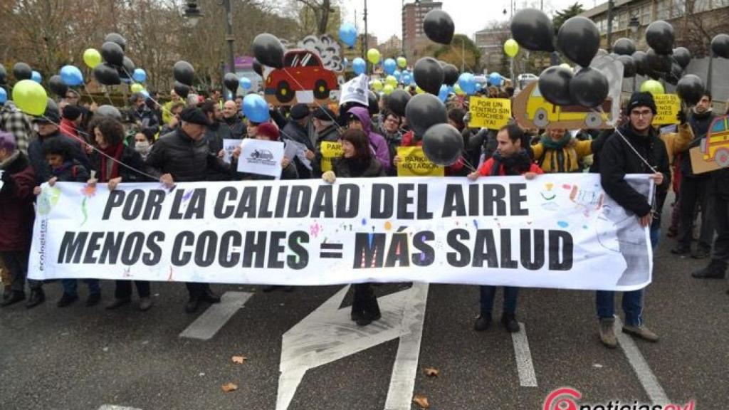 marcha ecologistas accion valladolid trafico contaminacion 6