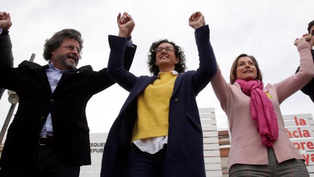 Antoni Castellà, Marta Rovira y Carme Forcadell en un acto de ERC.