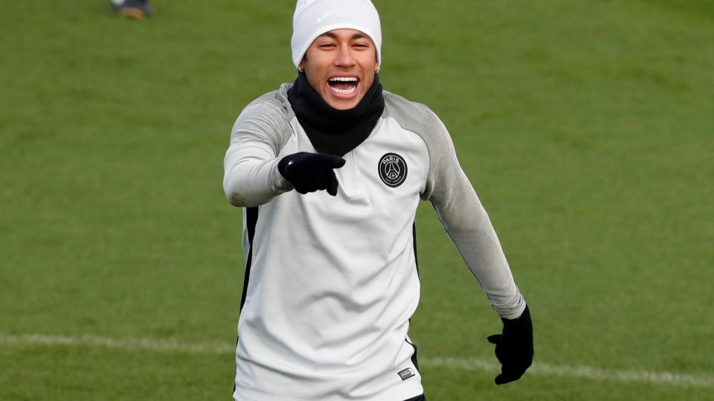 Neymar, en un entrenamiento de la pasada semana con el PSG.