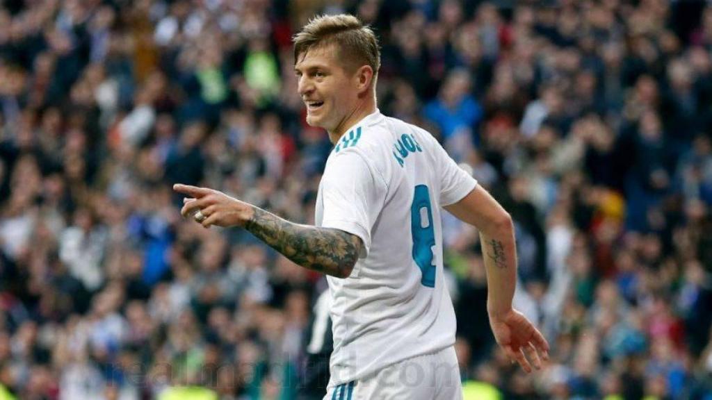 Kroos celebra su gol ante el Sevilla