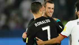 Cristiano felicita a Bale