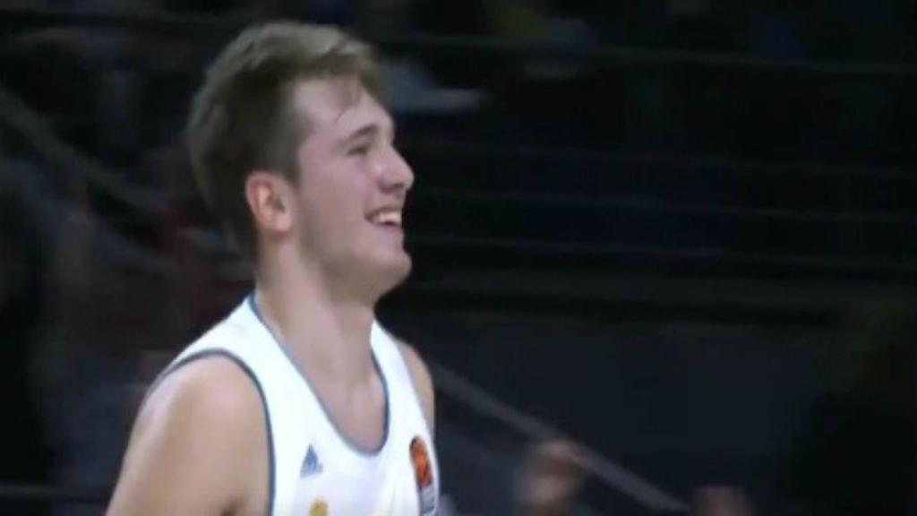 Doncic, protagonista de la jugada del partido