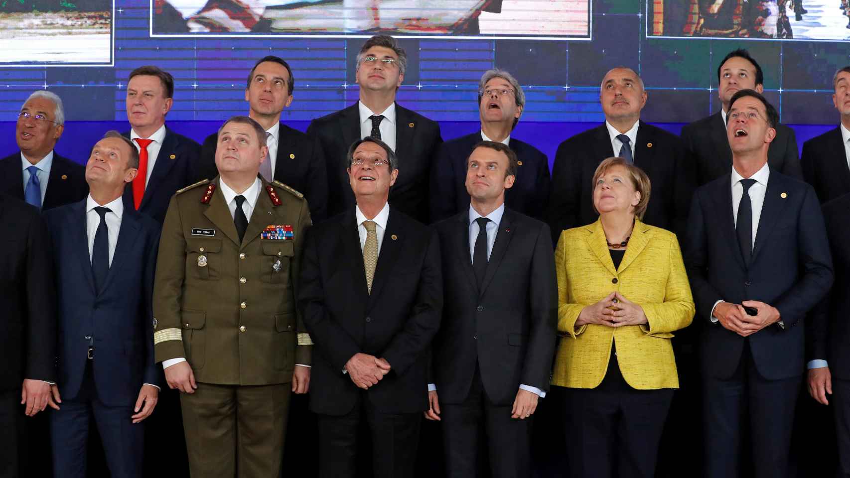 La foto de familia de los líderes europeos durante el lanzamiento de la PESCO