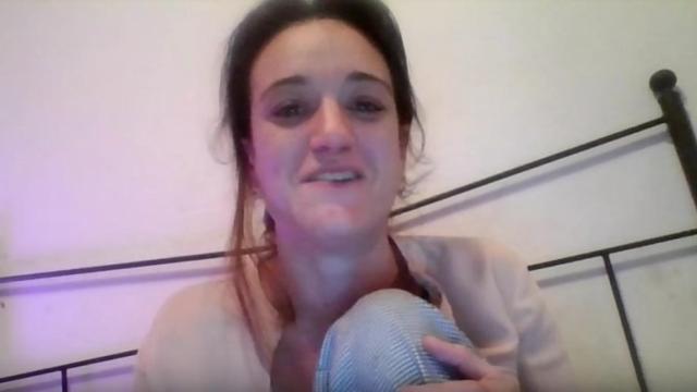 Silvia Charro responde en pijama y desde la cama: ¡Jobar, cómo os cebáis!