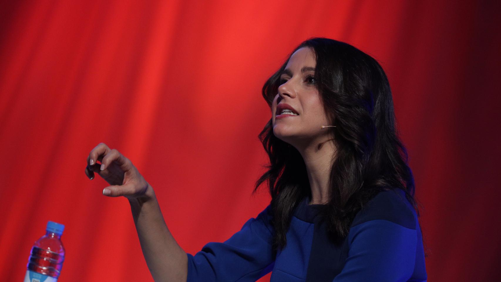 Arrimadas, en el acto de este sábado con Valls, Vargas Llosa y Rivera.