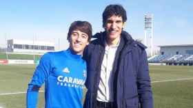 Vallejo, en su visita al entrenamiento del Zaragoza. Foto: Twitter (@RealZaragoza)