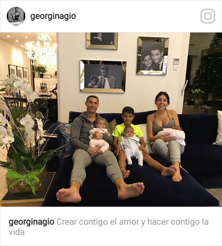 Georgina y Cristiano posan por primera vez con todos sus hijos