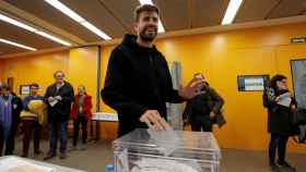 Gerard Piqué vota en las elecciones catalanas.