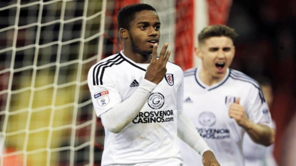 Ryan Sessegnon en un partido con el Fulham. Foto: Twitter (@RyanSessegnon)