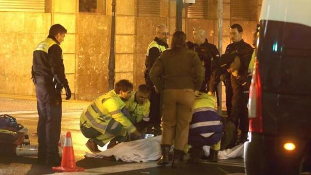 La Ertzaintza tras el incidente que causó la muerte del futbolista.