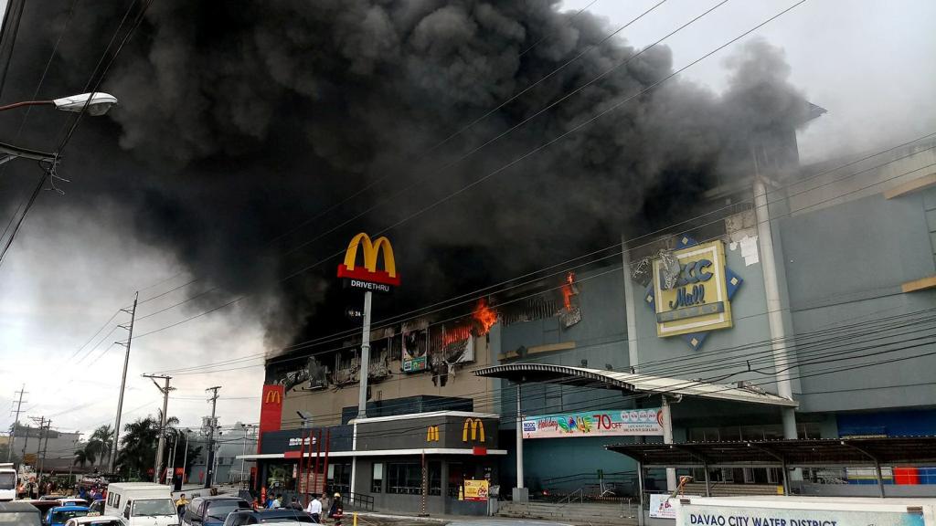 Incendio en la ciudad filipina de Davao.