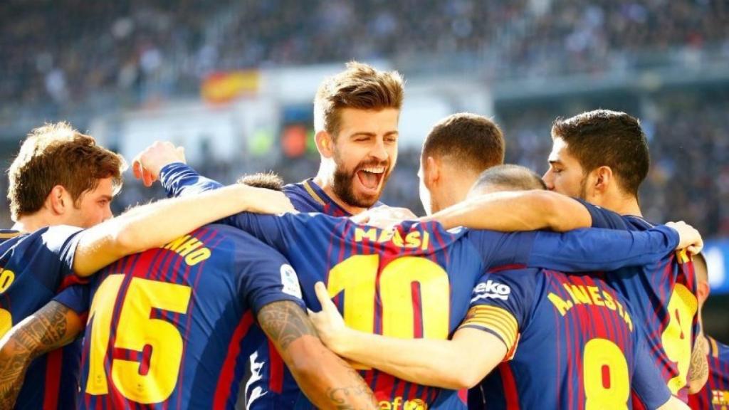 El Barcelona celebra la victoria al Madrid. Foto. Twitter (@3gerardpique)