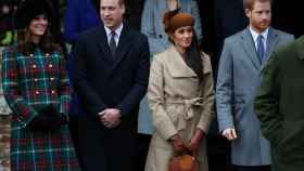Meghan Markle y su prometido, junto a los príncipes de Cambridge.