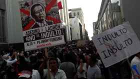 Concentración en Lima en protesta contra el indulto a Fujimori.