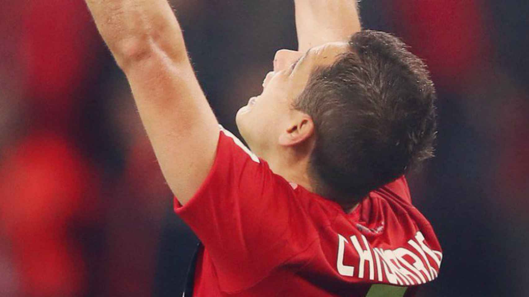 Chicharito celebrando un gol con el Bayer Leverkusen  Foto: Twitter (@CH14_)