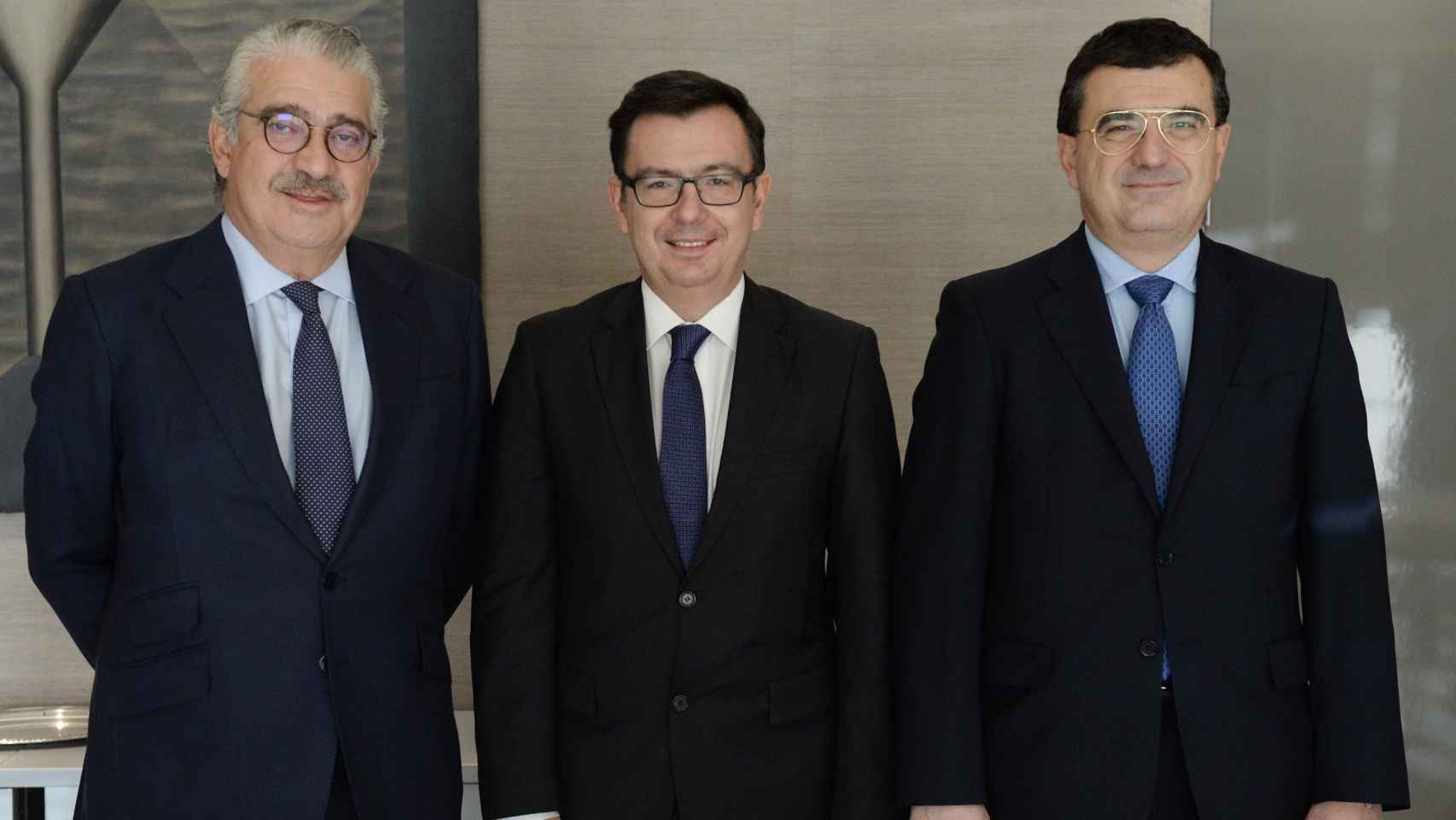 José Bogas, CEO de Endesa, Román Escolano, vicepresidente del BEI y Paolo Bondi, director financiero de Endesa.