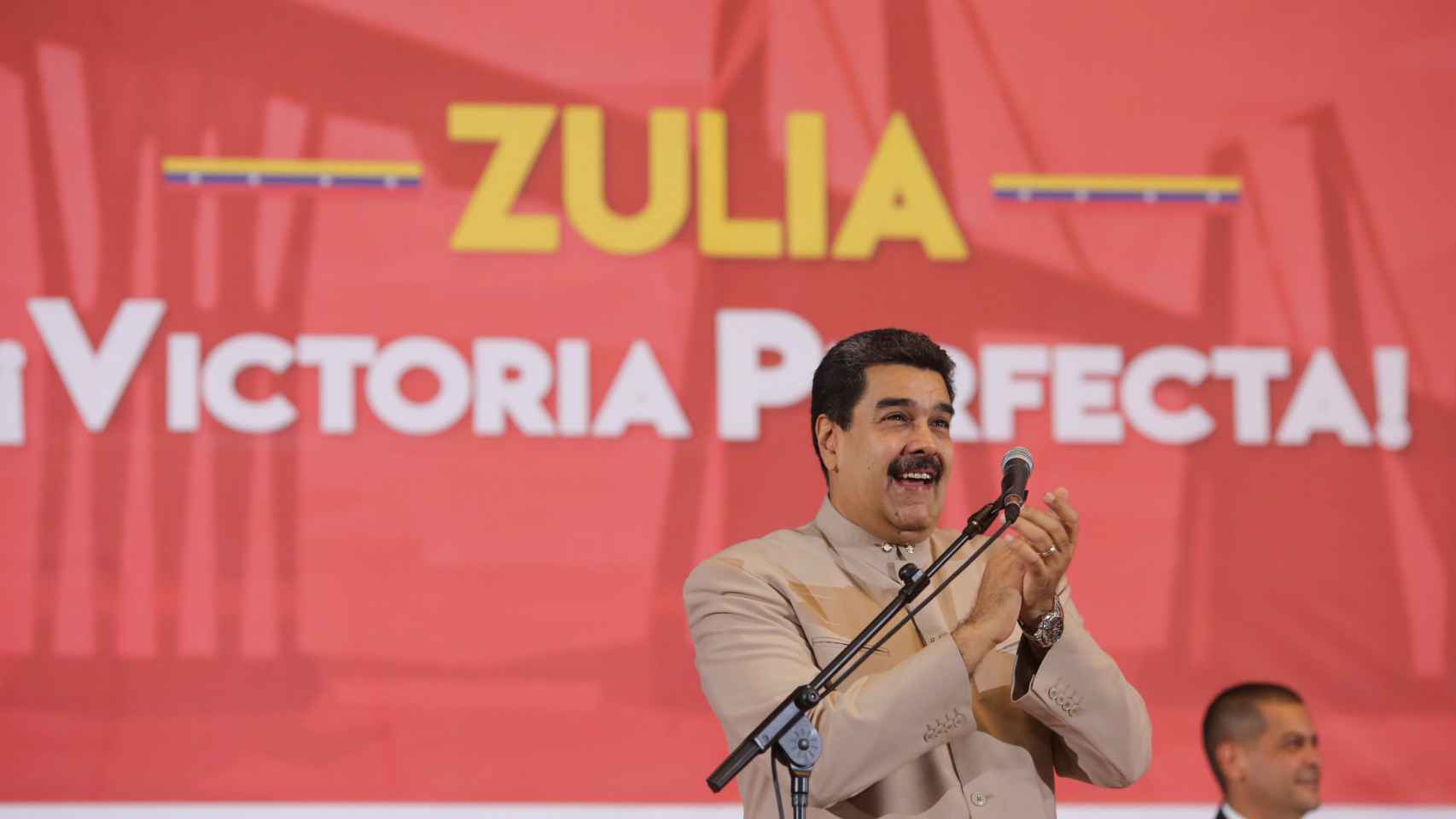 Maduro durante un mitin en el estado de Zuila.
