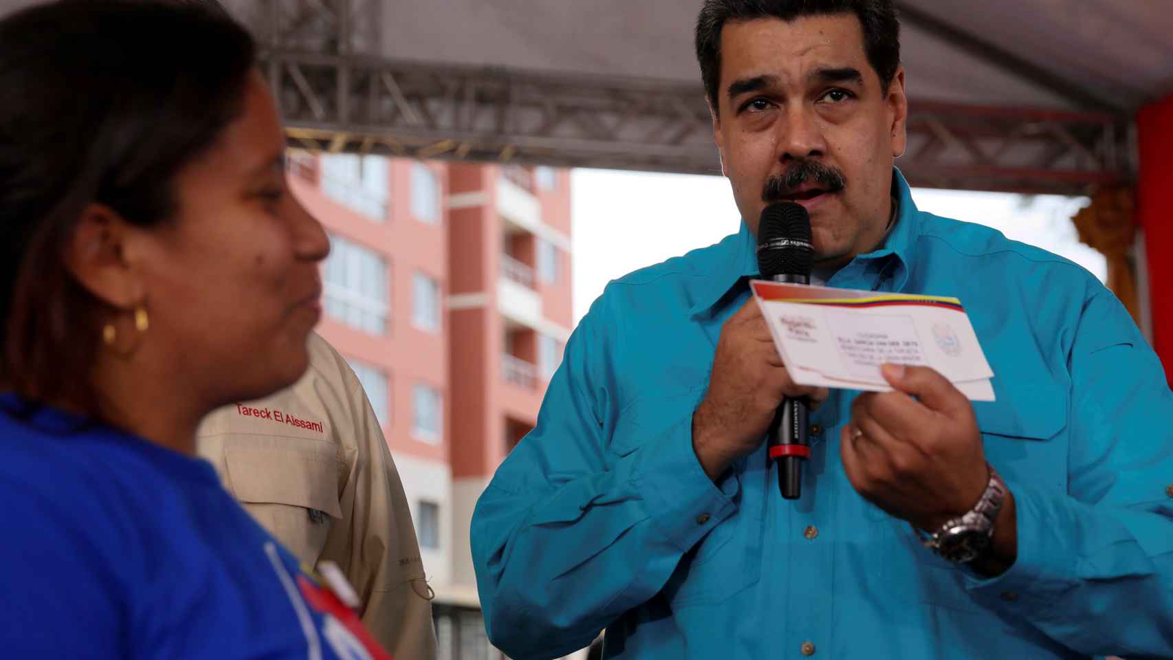 Maduro habla durante un evento sobre un programa de residencias estatales en Caracas.