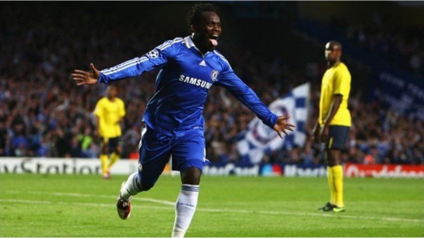 Essien celebra un gol con el Chelsea. Foto: chelseafc.com