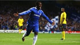 Essien celebra un gol con el Chelsea. Foto: chelseafc.com