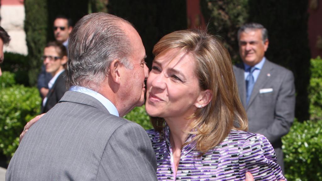 El rey Juan Carlos junto a la infanta Cristina.