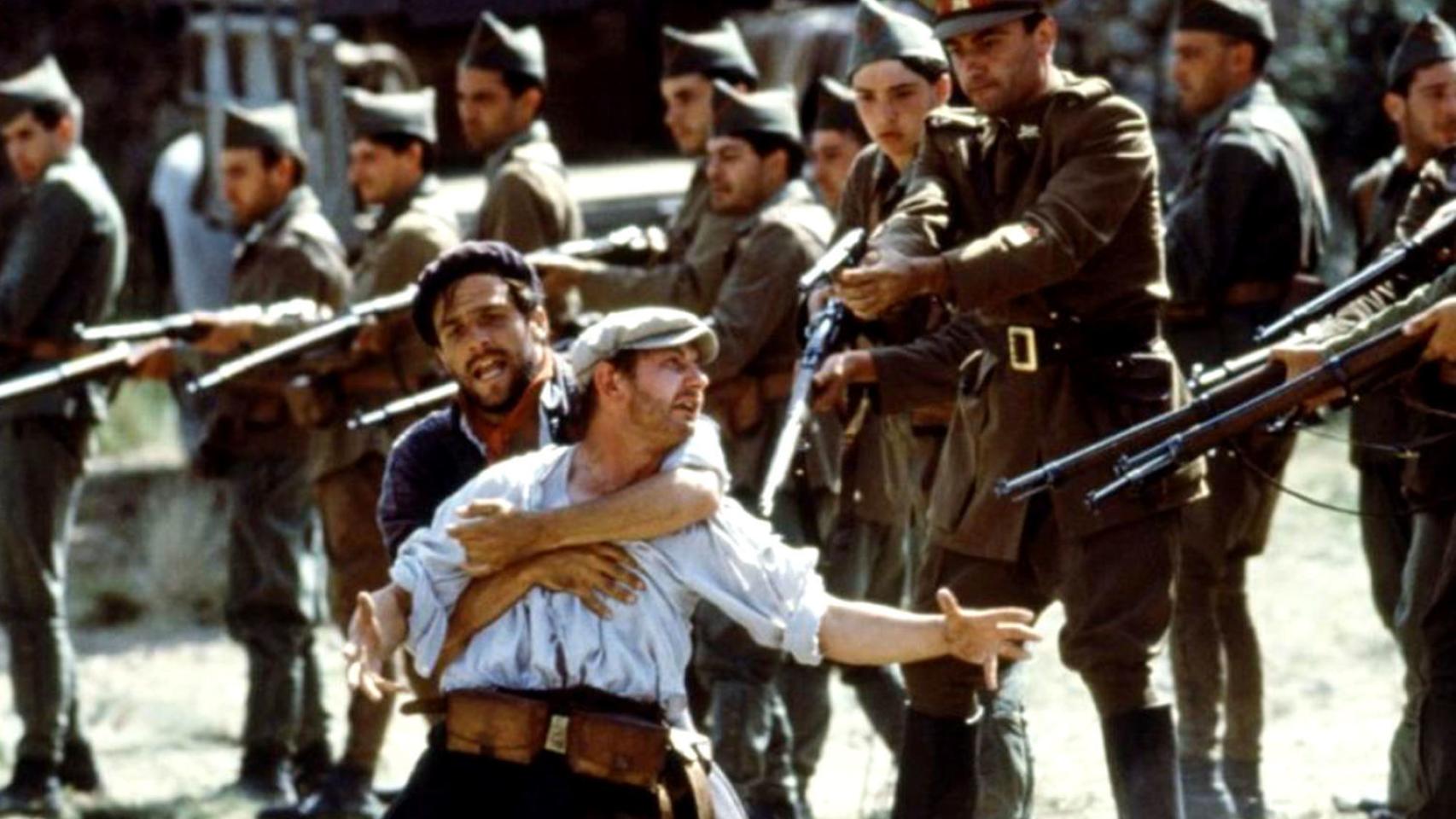 Fotograma de Tierra y Libertad, de Ken Loach.