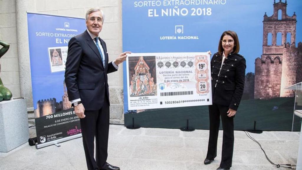 avila-presentacion-sorteo-nino