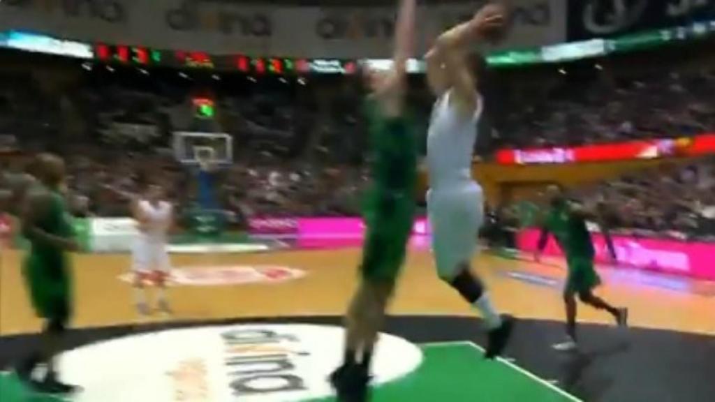 Canasta de Doncic ante el Joventut