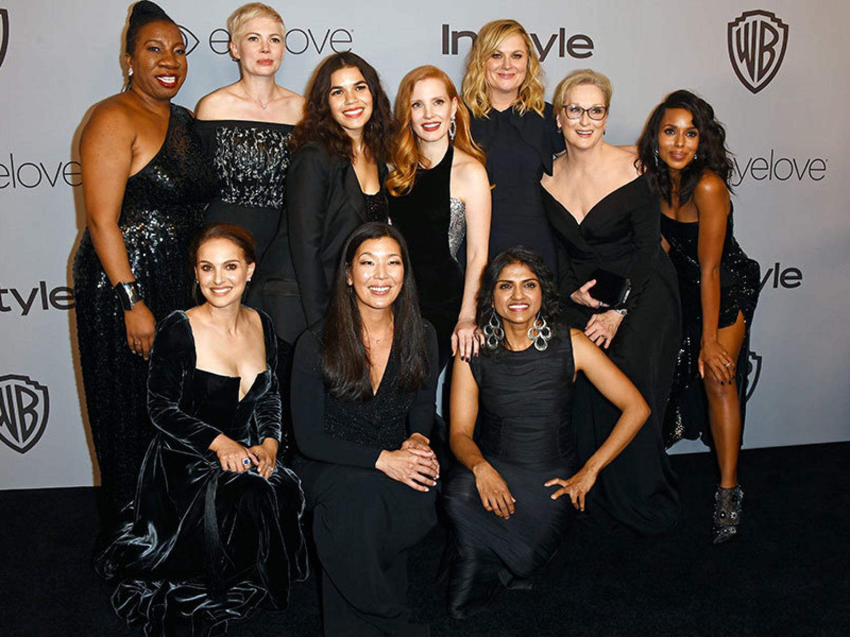 Las actrices y activistas a la entrada de la gala de los Globos de Oro.