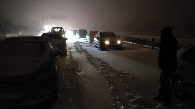 Íbamos por la A-601 y antes de llegar a Segovia ya empezó a nevar