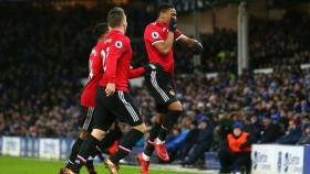 Los jugadores del Manchester United celebran un gol. Foto: Twitter (@ManUtd)