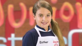 Esther, con 10 años, se convierte en la ganadora de 'MasterChef Junior 5'