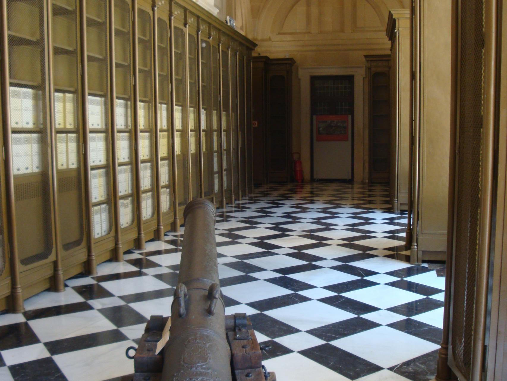 Pasillo de una de las localizaciones del Archivo de Indias.