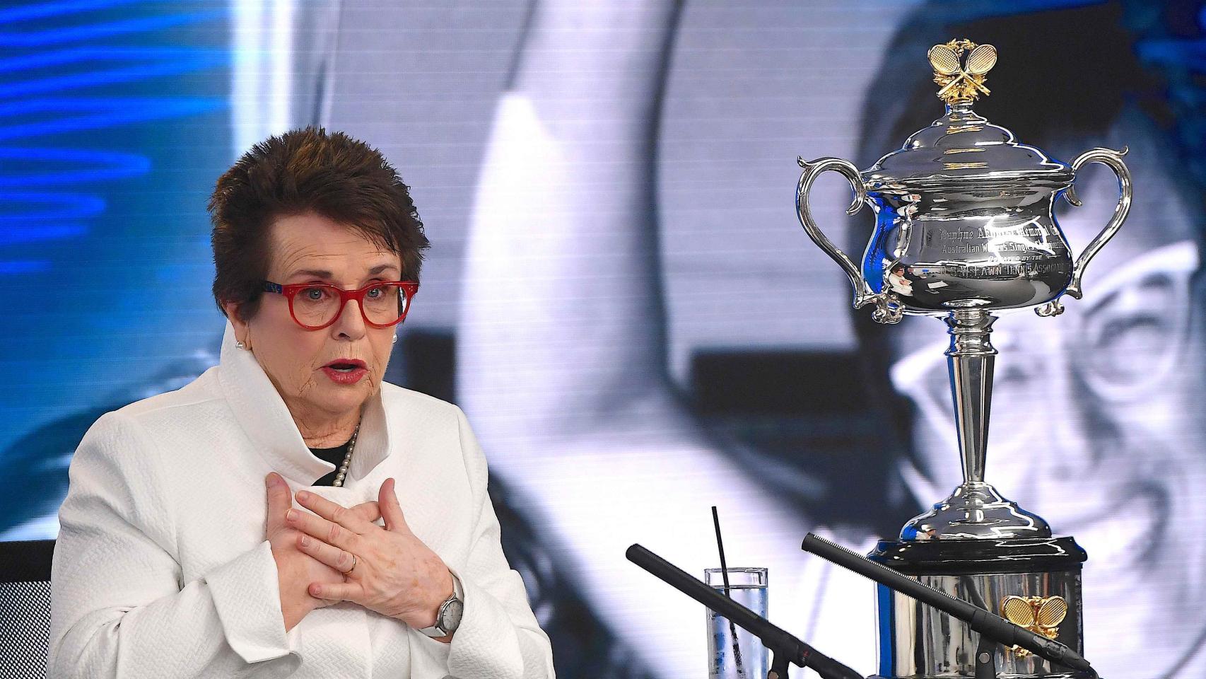 Jean King, durante la rueda de prensa que ofreció en Melbourne.