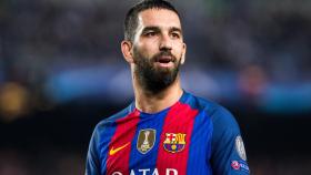 Arda Turan en un partido con el Barça.