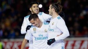 Asensio y Lucas felicitan a Bale por su gol al Numancia