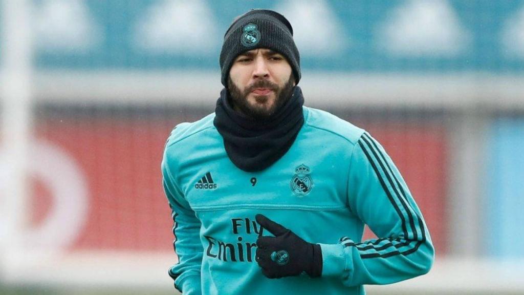 Benzema se entrena en solitario