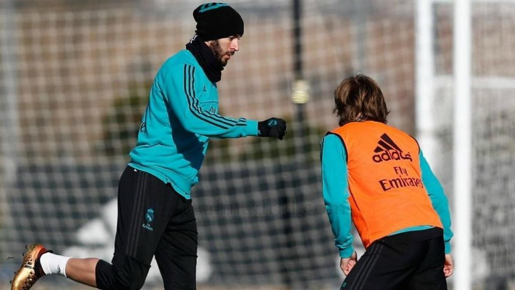 Benzema se ejercita junto a Modric