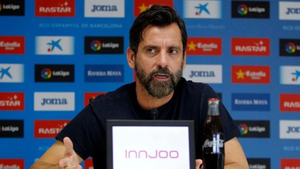 Quique Sánchez Flores en la rueda de prensa del Espanyol. Foto: Twitter (@RCDEspanyol).