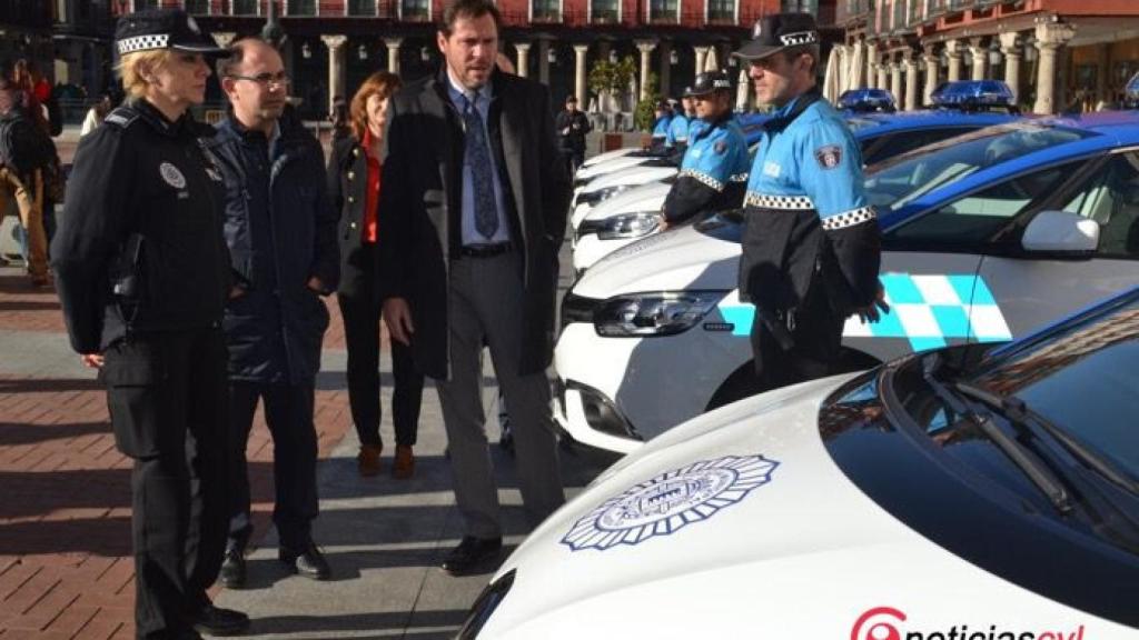 coche vehiculo policia municipal valladolid 4