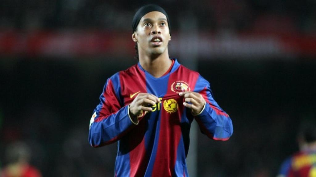 Ronaldinho, ídolo del Barcelona, anunció su retirada. Foto: fcbarcelona.es