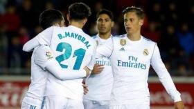 Los jugadores del Madrid celebran un gol al Numancia en Soria